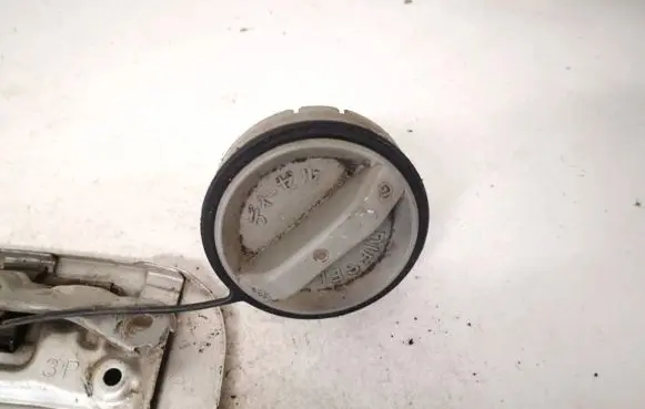 Fuel tank filler cap