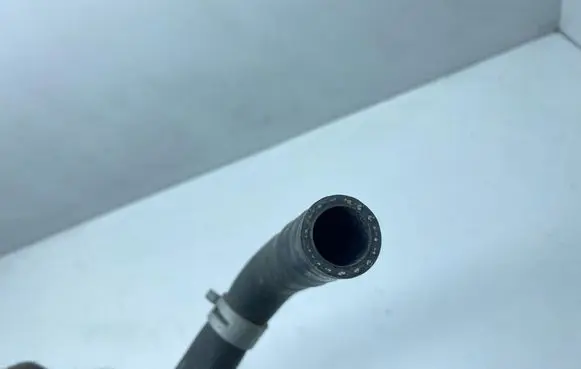 Subaru Forester SK Engine coolant pipe/hose 21204AB350