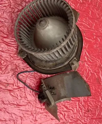 Toyota Land Cruiser (BJ70) Heater fan/blower 1625002312