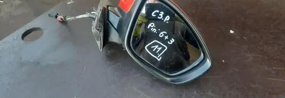 Citroen C3 Front door electric wing mirror 9PIN