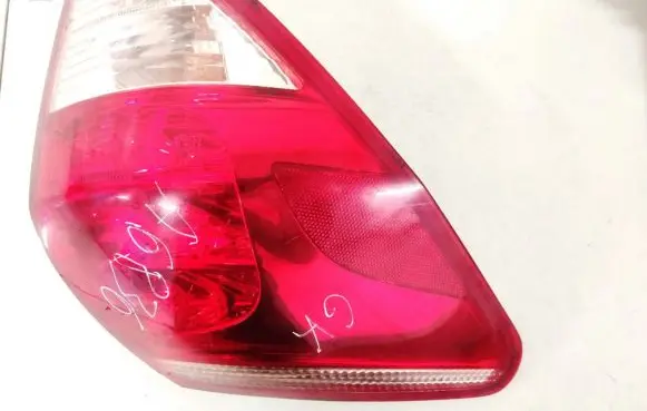 Toyota RAV 4 (XA30) Rear/tail lights
