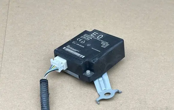 Keyless (KESSY) go control unit/module