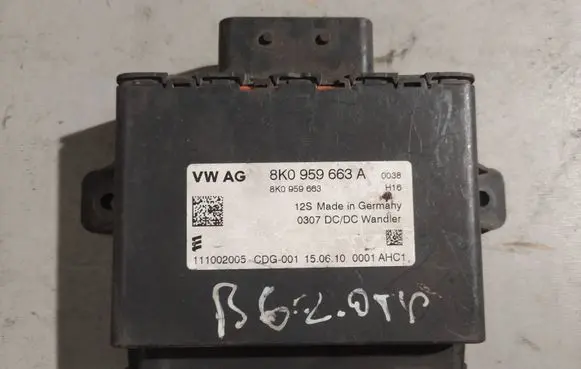 Volkswagen PASSAT B6 Voltage converter/converter module 8K0959663A 8K0959663 111002005