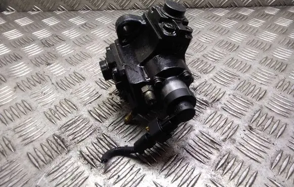Opel Zafira B Fuel injection high pressure pump 0445010156 0055206679