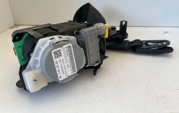 Audi A6 S6 C7 4G Front seatbelt 4G8857705B