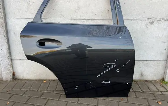 Mercedes-Benz GLC C254 Rear door