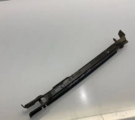 Mercedes-Benz E W211 Front bumper mounting bracket A2118801214 2118801214