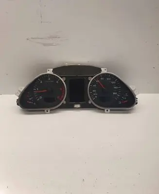 Audi A6 S6 C6 4F Speedometer (instrument cluster) 4F0920950L