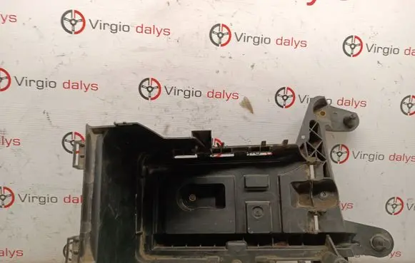 Volkswagen PASSAT B6 Battery box tray 1K0915333C