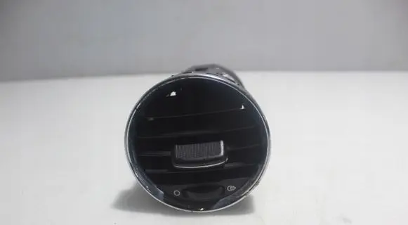 Peugeot 308 Dashboard air vent grill cover trim 