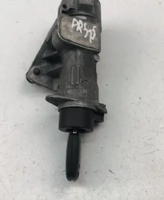 Volkswagen Golf IV Ignition lock 4B0905851C