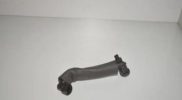 BMW 2 F45 Breather hose/pipe 7613889 11157613889 8608114