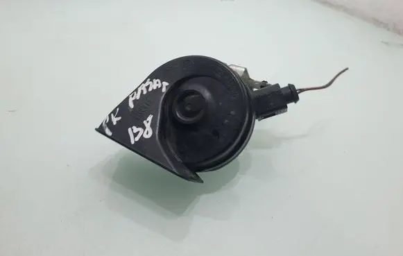 Volkswagen PASSAT B8 Horn signal 3G0951182