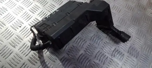 Nissan Almera Tino Fuse box set
