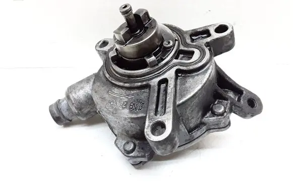 Volvo XC90 Vacuum pump 30731825