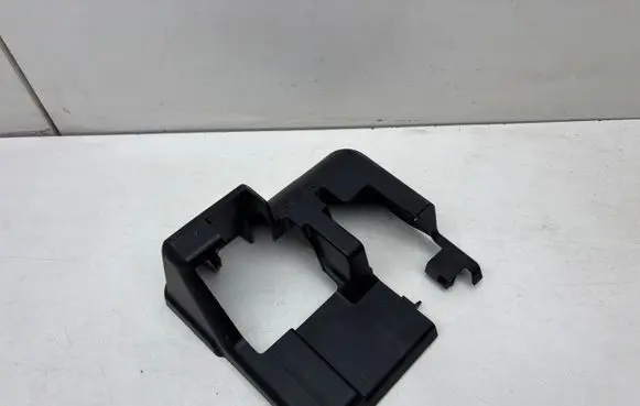 Audi SQ7 Rear seat rail trim cover 4M0883689A