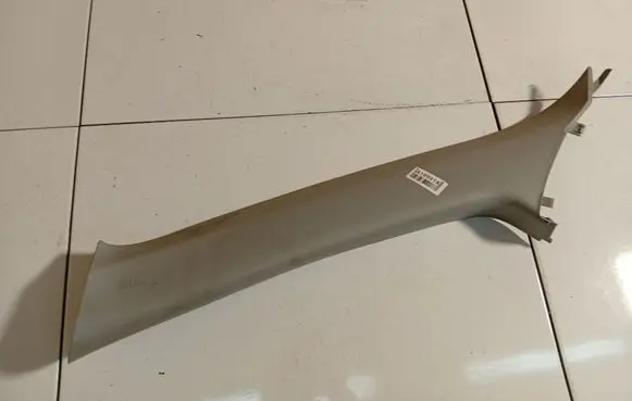 Mitsubishi Outlander (C) pillar trim 7210A131VA