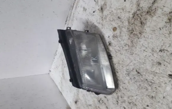 Volkswagen PASSAT B5 Headlight/headlamp