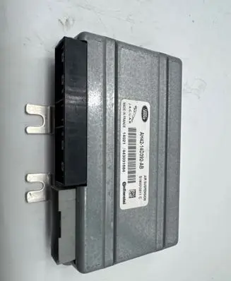 Land Rover Discovery 4 - LR4 Air suspension control unit module (rear) AH4214D392AB S180010011C 443031684