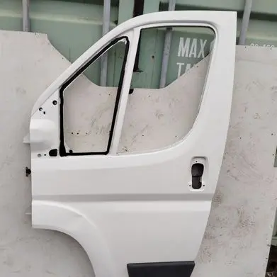 Door (2 Door Coupe)