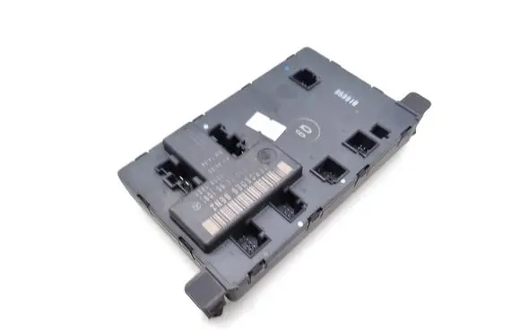 Mercedes-Benz C W203 Door control unit/module 2038201585