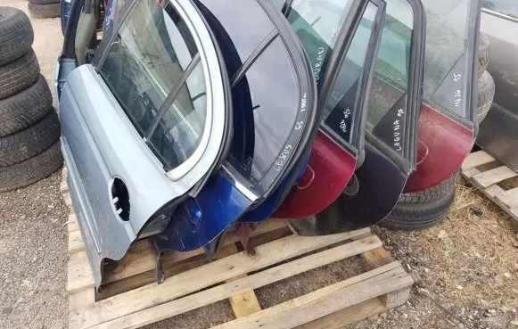 Mazda 626 Rear door