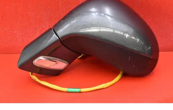 Front door electric wing mirror