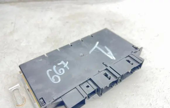 Mercedes-Benz S W220 Fuse module A0325458432