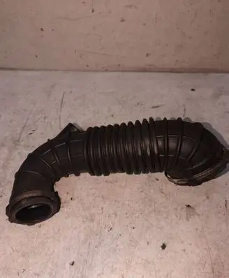 Audi A5 Sportback 8TA Turbo air intake inlet pipe/hose 03G129629