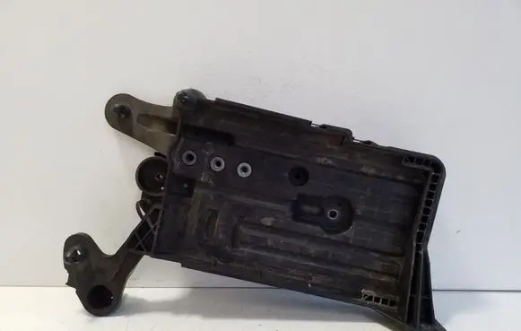 Battery tray