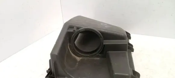 Volvo S60 Air filter box cover 8626061 13585