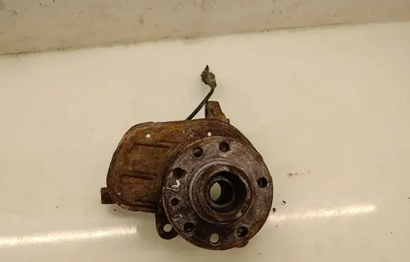 Opel Combo C Front wheel hub 