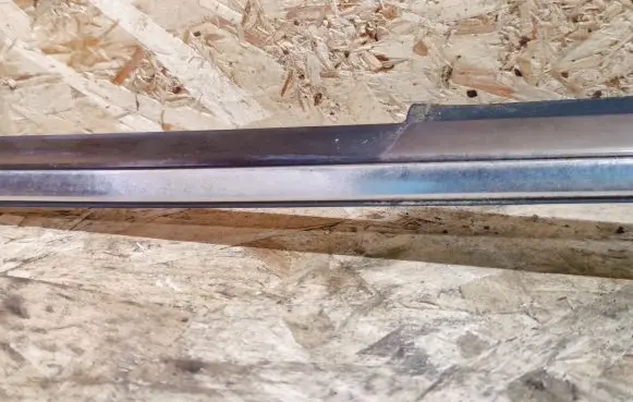 Mercedes-Benz S W140 Front door glass trim molding 1407200524