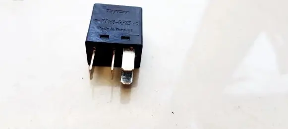 Ford Kuga I Other relay 5M5T14B192AA 5M5T-14B192-AA