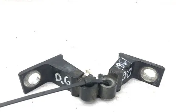 Volkswagen PASSAT B8 Rear door upper hinge 8X0831404E 8V5833404C