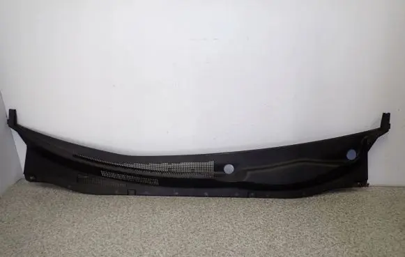 KIA Magentis Wiper trim