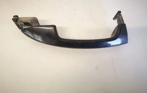 Volkswagen PASSAT B6 Front door exterior handle 3C0837209