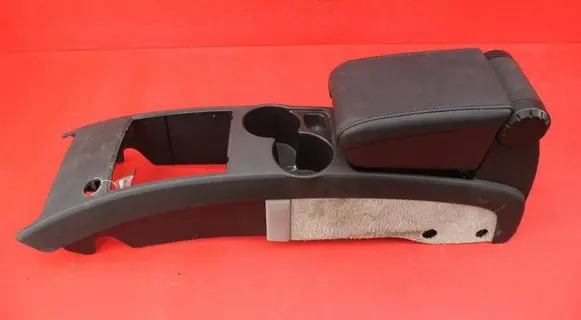 Cadillac CTS Center console 25757458