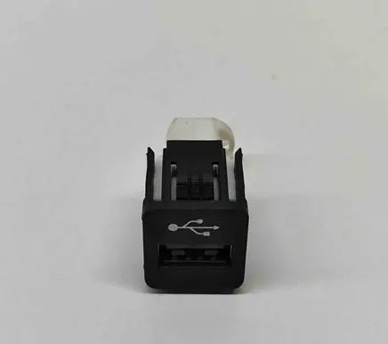 USB socket connector