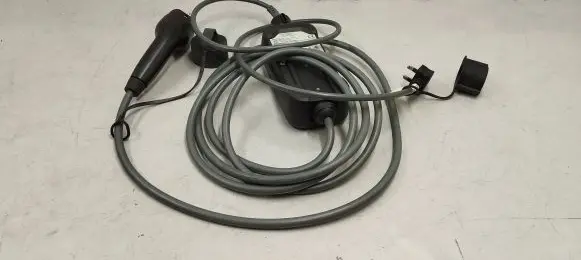 BMW i5 G60 Electric car charge socket 8490518