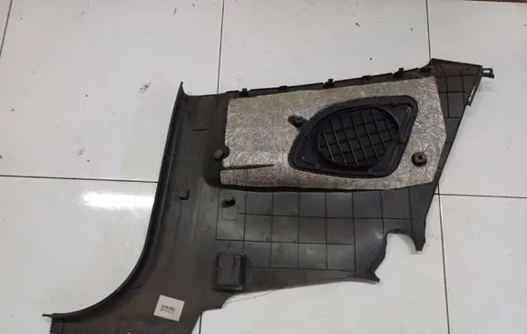 Front door card panel trim