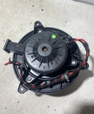 Opel Insignia A Heater fan/blower 5242673301 110871567