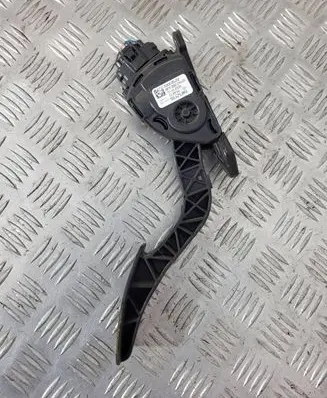 Suzuki Grand Vitara II Accelerator throttle pedal 1590065J02 15102008