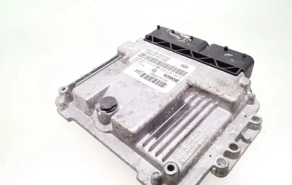 KIA Carens II Engine control unit/module 0281013072 3911627485 3911327485