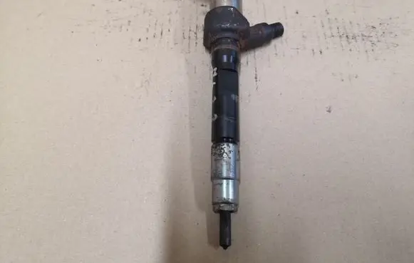 Mazda 6 Fuel injector R2AA 13H50
