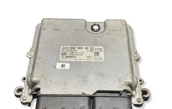Mercedes-Benz Sprinter W906 Engine control unit/module A6429000001 0281018932 A6429011100