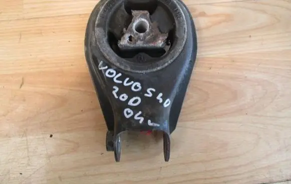 Volvo S40 Engine mount vacuum valve 
