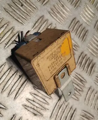 Mitsubishi Pajero Sport I Other relay MD369959