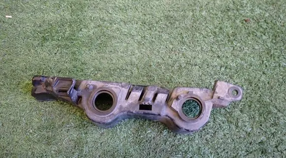 Audi A6 S6 C8 4K Front bumper mounting bracket 4K0807284A