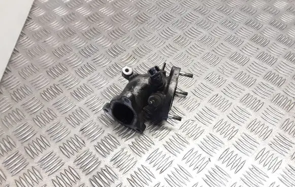 Toyota Corolla Verso E121 Engine coolant pipe/hose